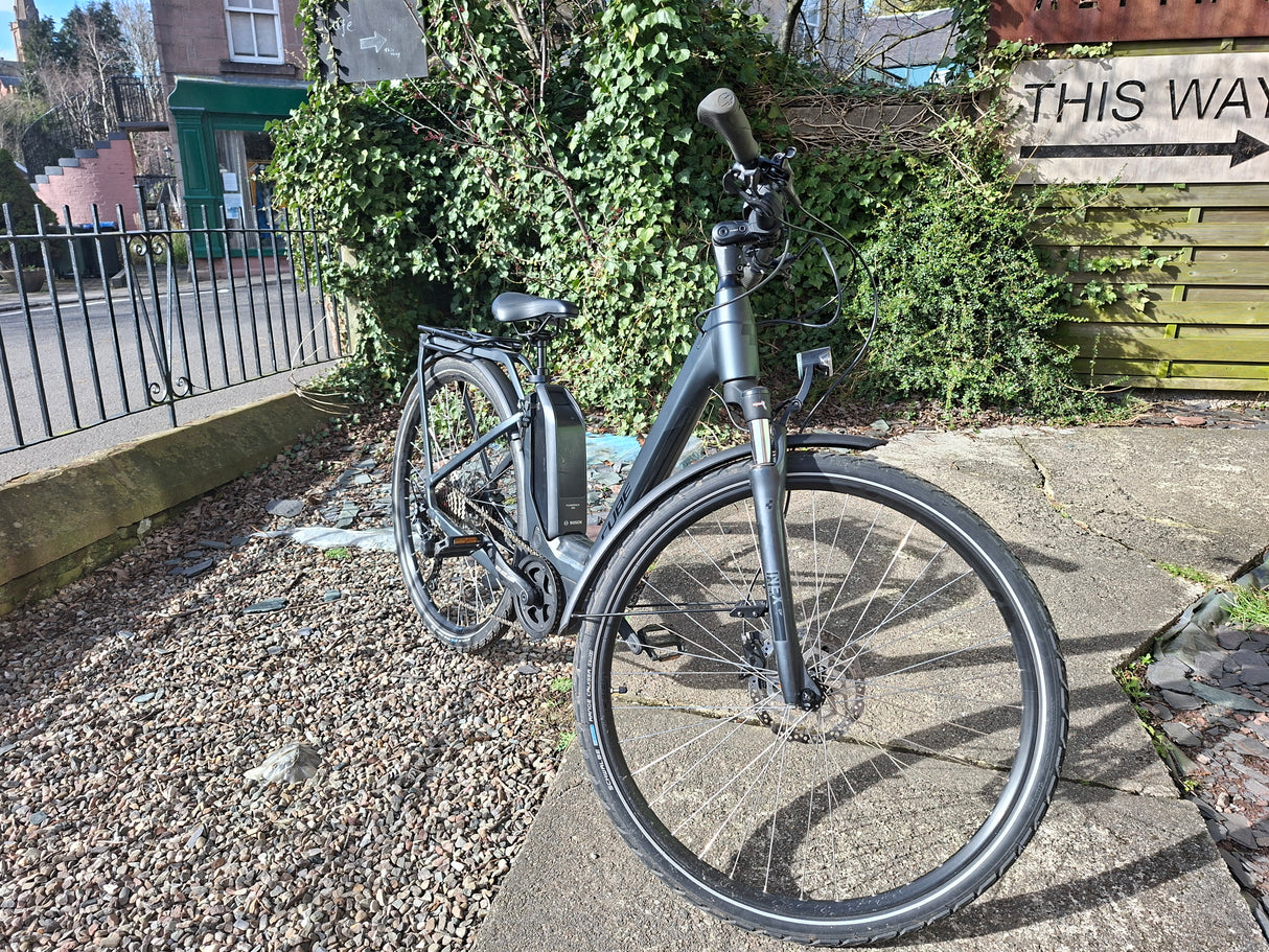 Cube Touring (46cm/Size small/Trade in to clear)