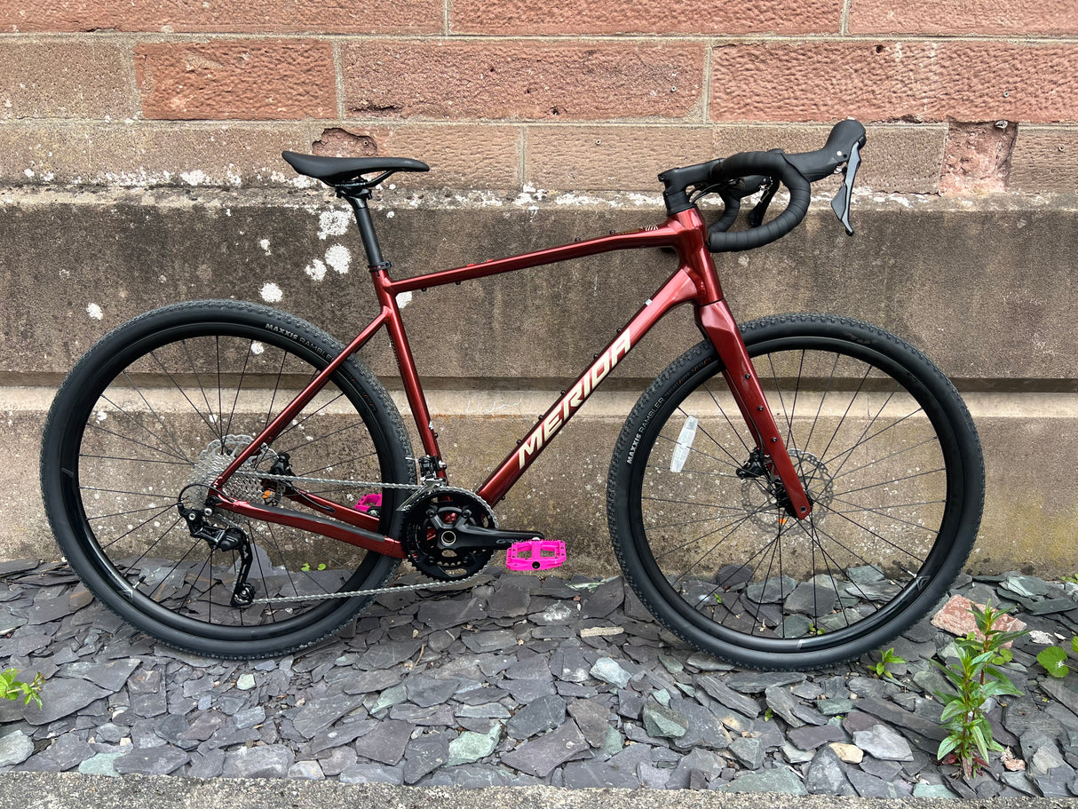 Silex 400 -  Elegant Wildberry (High Cream) - MY26 Ex Demo